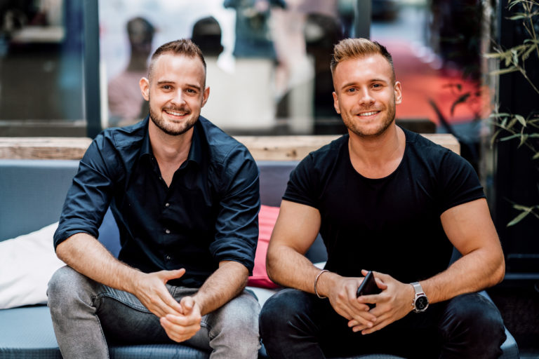 HV Capital beteiligt sich weiter an simpleclub – Gründer von FlixBus, Schüttflix, sennder und CoachHub kommen als Angels hinzu